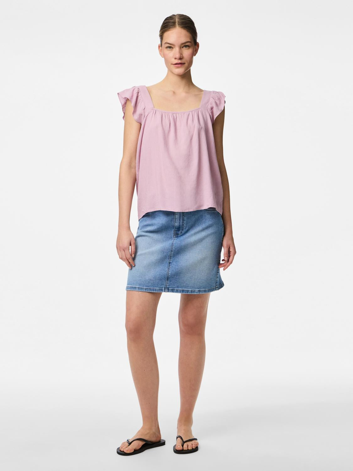 model_shot-front_full